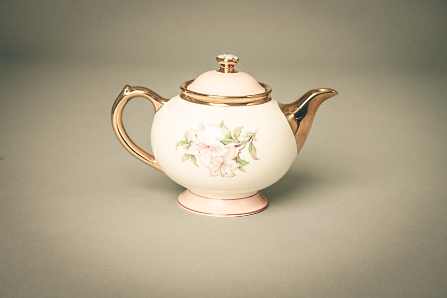 vintage tea pots for hire, Cheshire, Manchester & north west